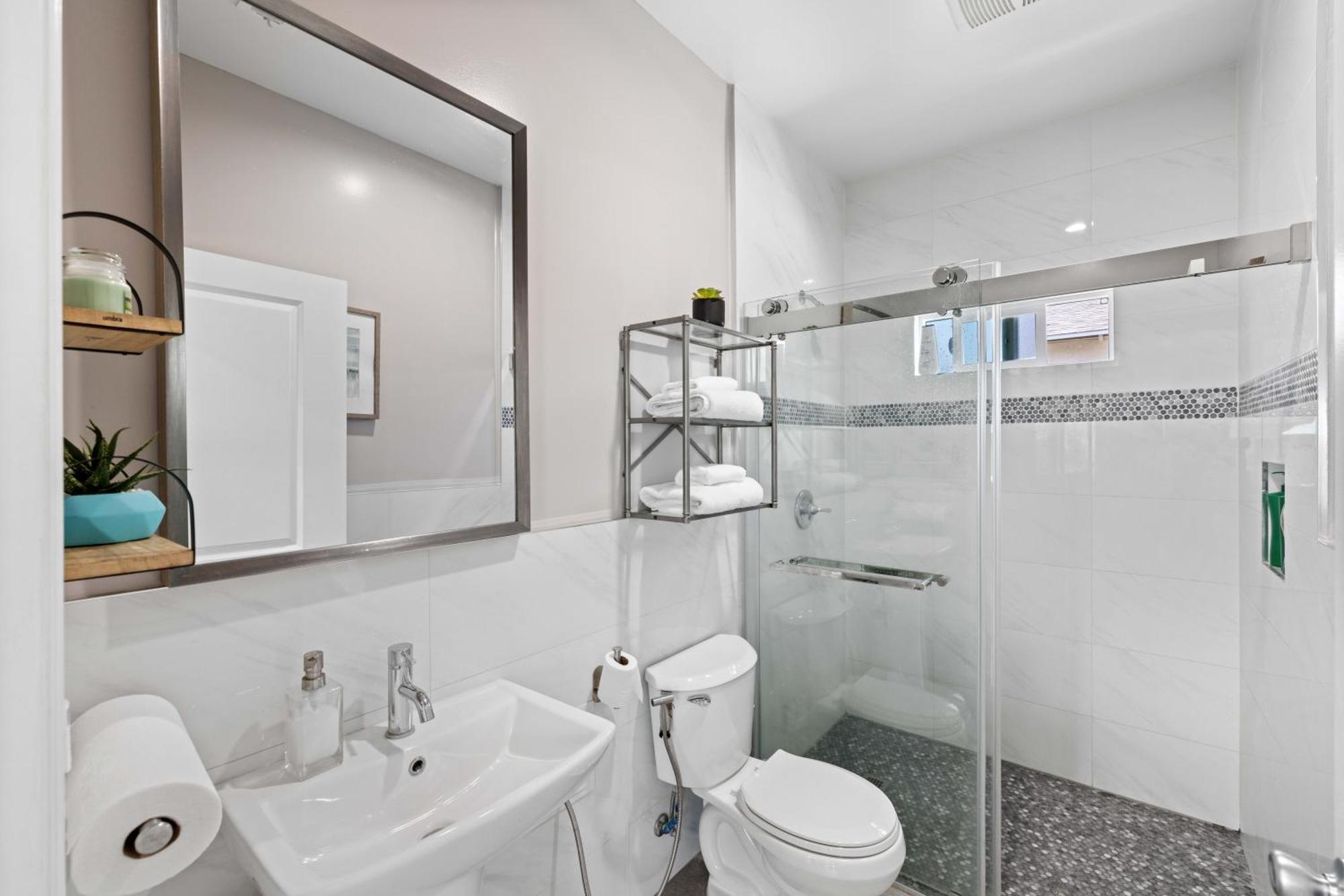 Stylist Home In Convenient Location! Temple City Экстерьер фото